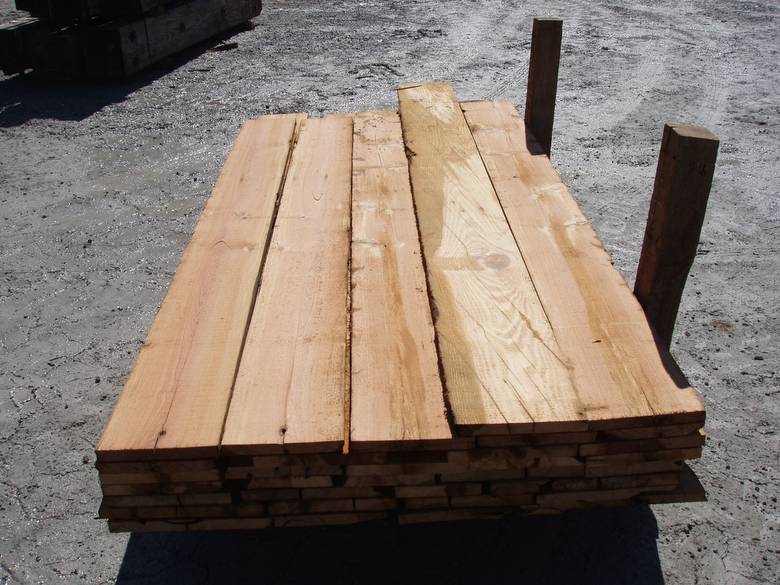 Antique Pine Band Sawn Lumber / Note that the quality of grain varies from piece to piece